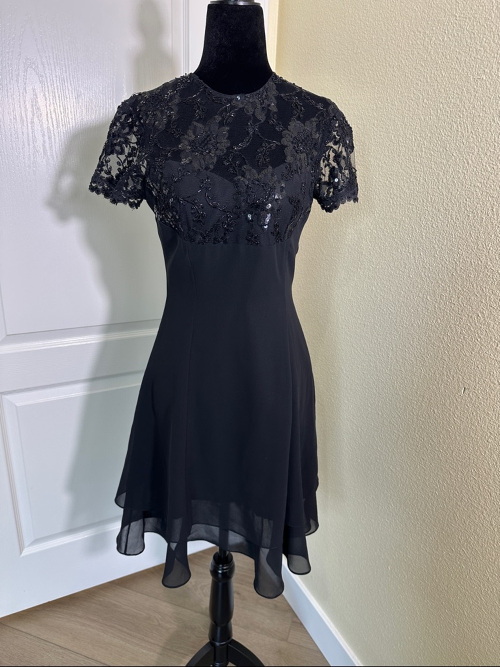 Vintage Black Lace, Beading & Sequin Fit-and-Flare Dress. Size 4. Peak Evenings